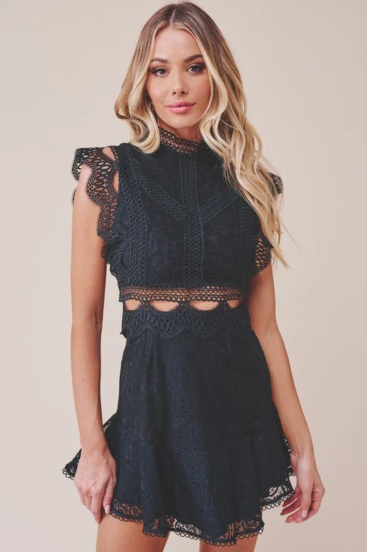 Elegant Black Lace Crop Ruffle Dress with Band Sleeve Detailed Bohemian Lace Dress